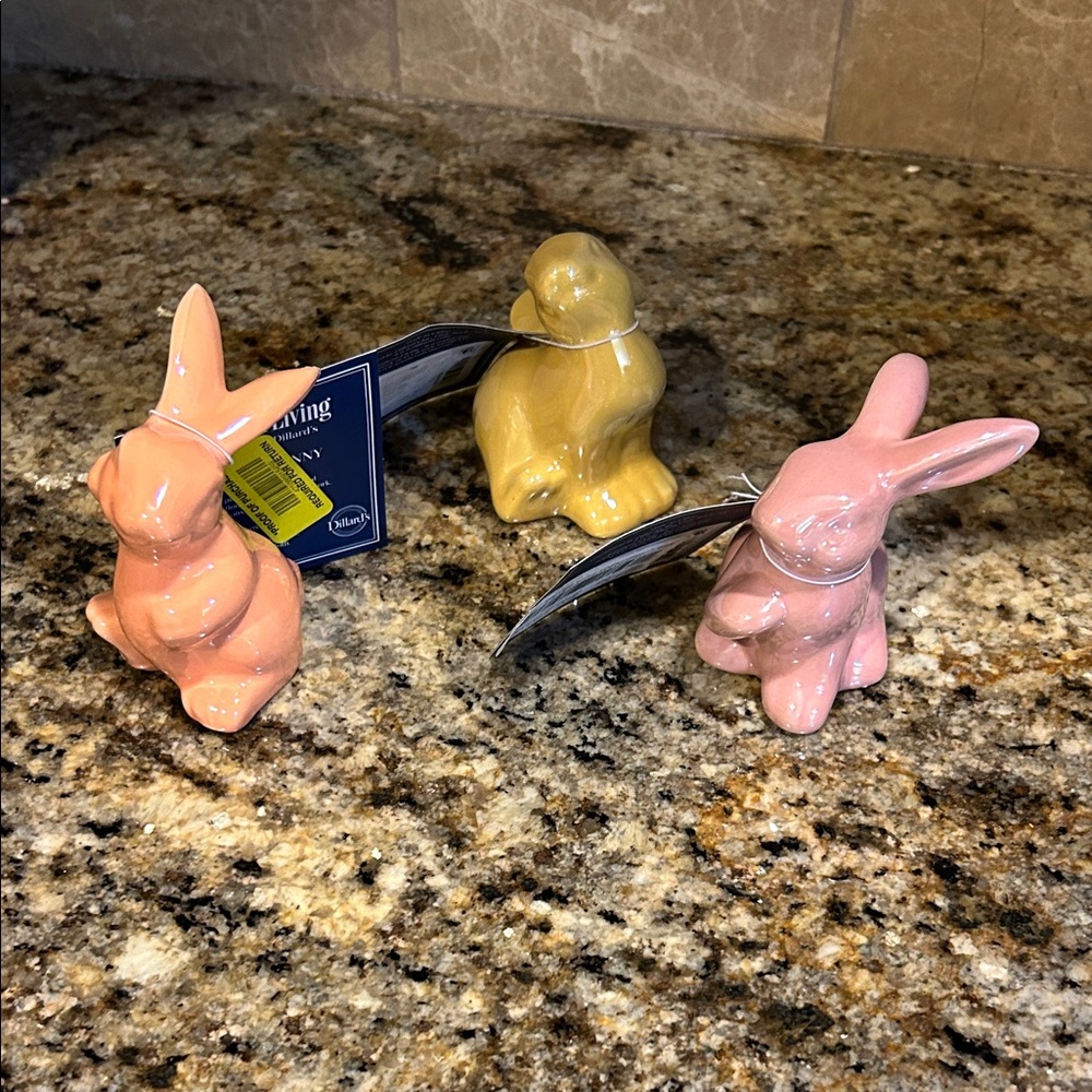 Southern Living Ceramic Bunnies, Set of 3, Yellow, Peach, Pink NWT